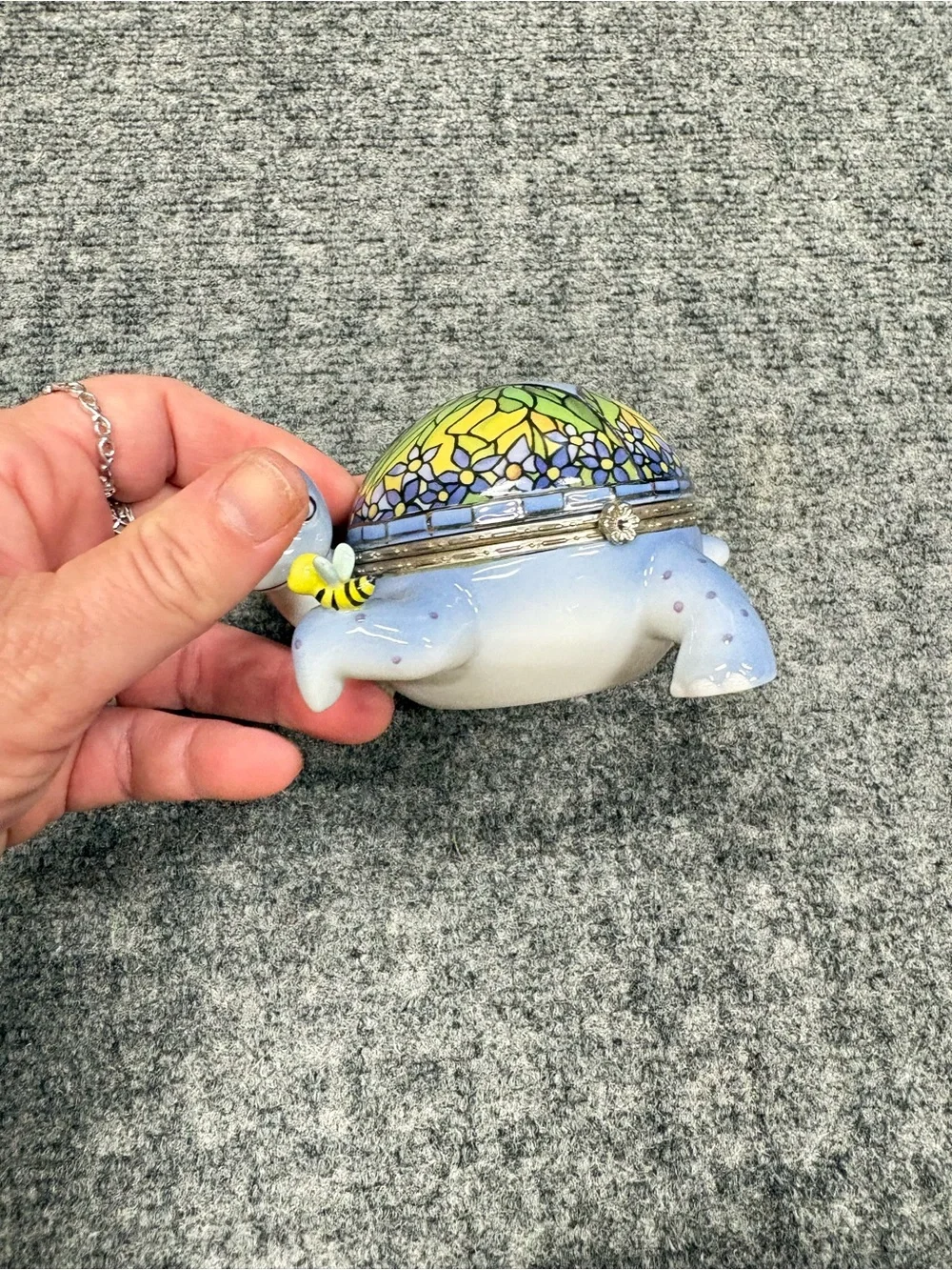 Tiffany the Turtle 2008 Music Box plays Everything Beautiful